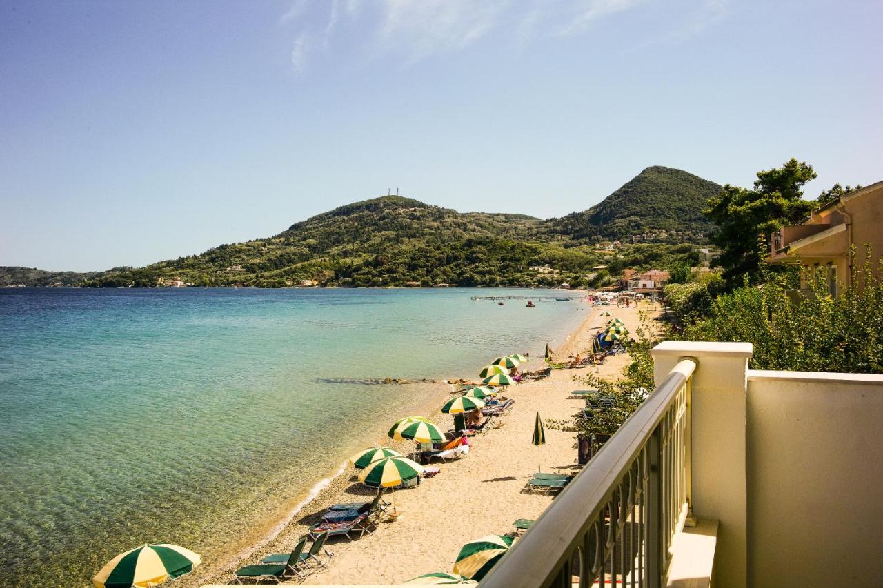 Hotel Rossis Mesongí Екстериор снимка