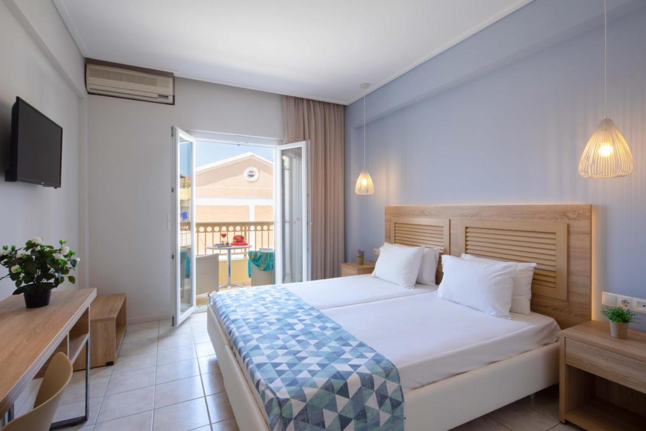Hotel Rossis Mesongí Екстериор снимка